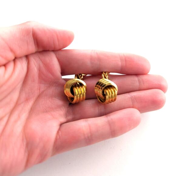 Vintage Monet Rich Gold Tone Dainty Geometric 3D Circles Clip On Earrings - Picture 1 of 4